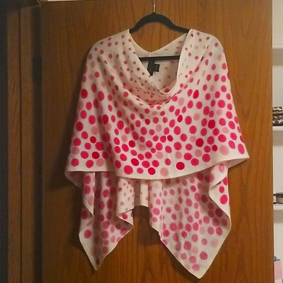 Accessories - Cashmere Poncho